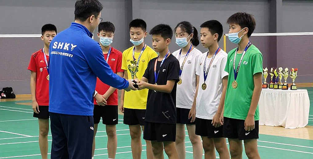 Kỳ chuyển nhượng V-League: mua cầu thủ chạy cánh, bỏ quên khoảng trống giữa hai trung vệ