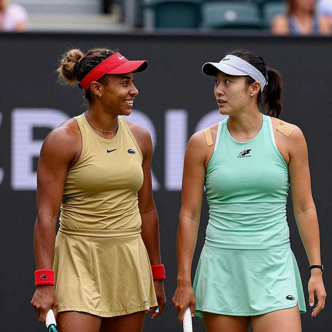Dabrowski và Stefani vô địch Wuhan: danh hiệu thứ ba liên tiếp được dựng từ những game trả giao bóng