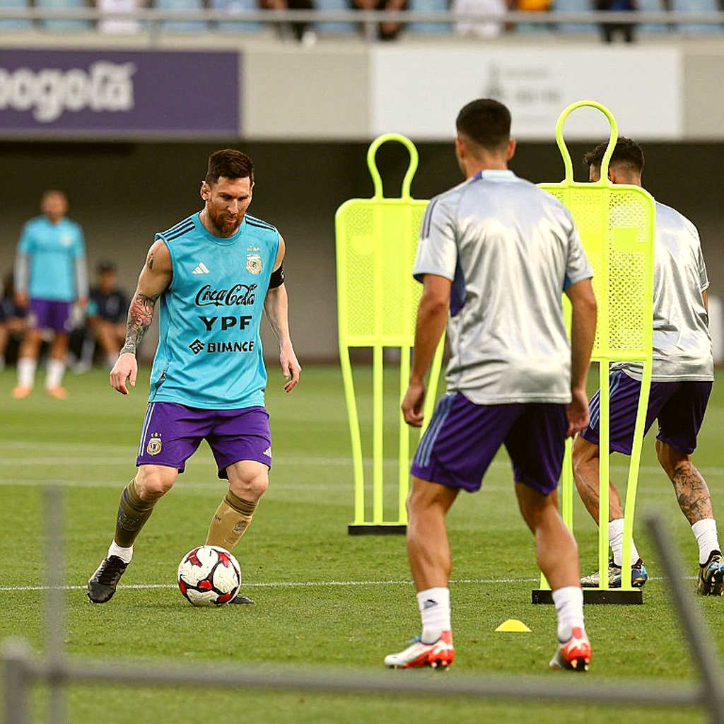Gakpo gỡ hòa phút 90, Klopp chưa có chiến thắng ra mắt: một tỷ số, hai cách đọc ngược nhau