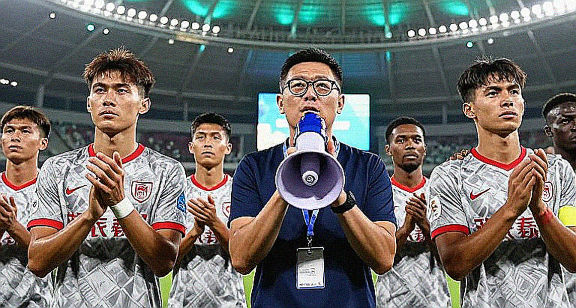 Băng đội trưởng của Nguyễn Xuân Son: quyết định nhân sự nằm ngoài mọi bảng chiến thuật