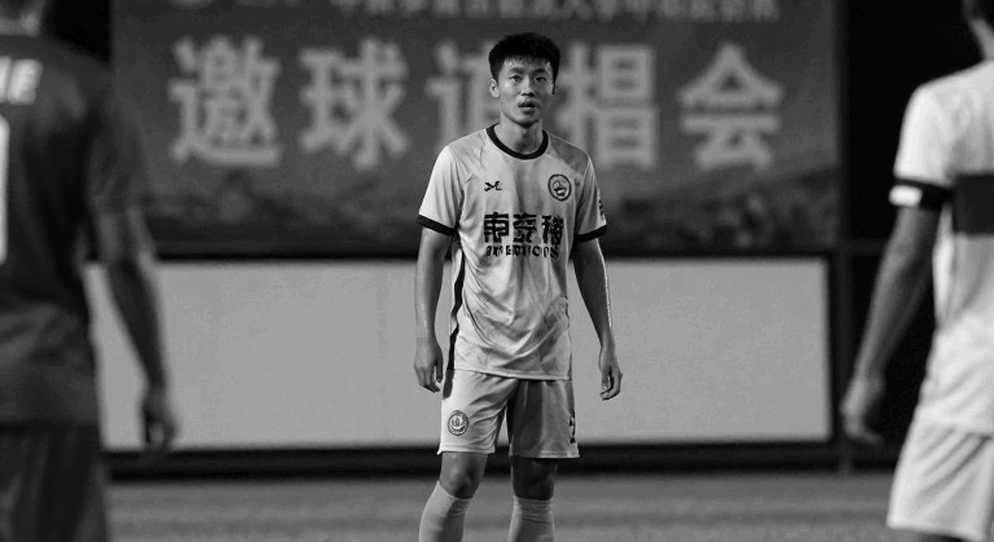 V.League giữa kỳ chuyển nhượng: Đọc tín hiệu từ sân tập, không phải từ tiêu đề