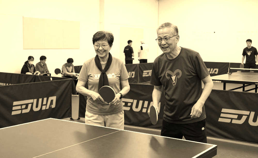 PingPongParkinson Pháp mở rộng lần hai tại Le Mans: huy chương bạc cho Tarling và Cook, và ẩn số của những cặp đôi ghép tại chỗ
